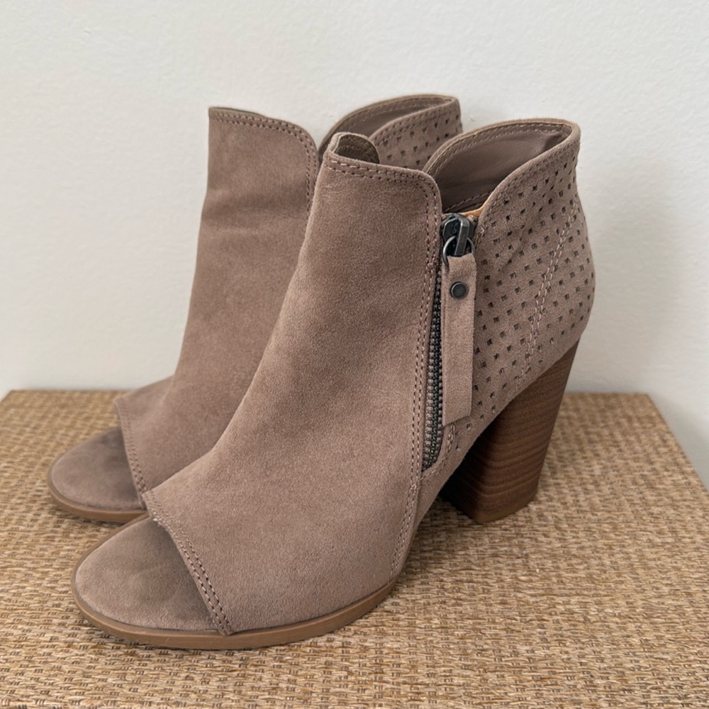 Women’s booties